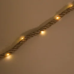 Beleuchtetes Juteseil mit eingearbeiteter Solar Lichterkette