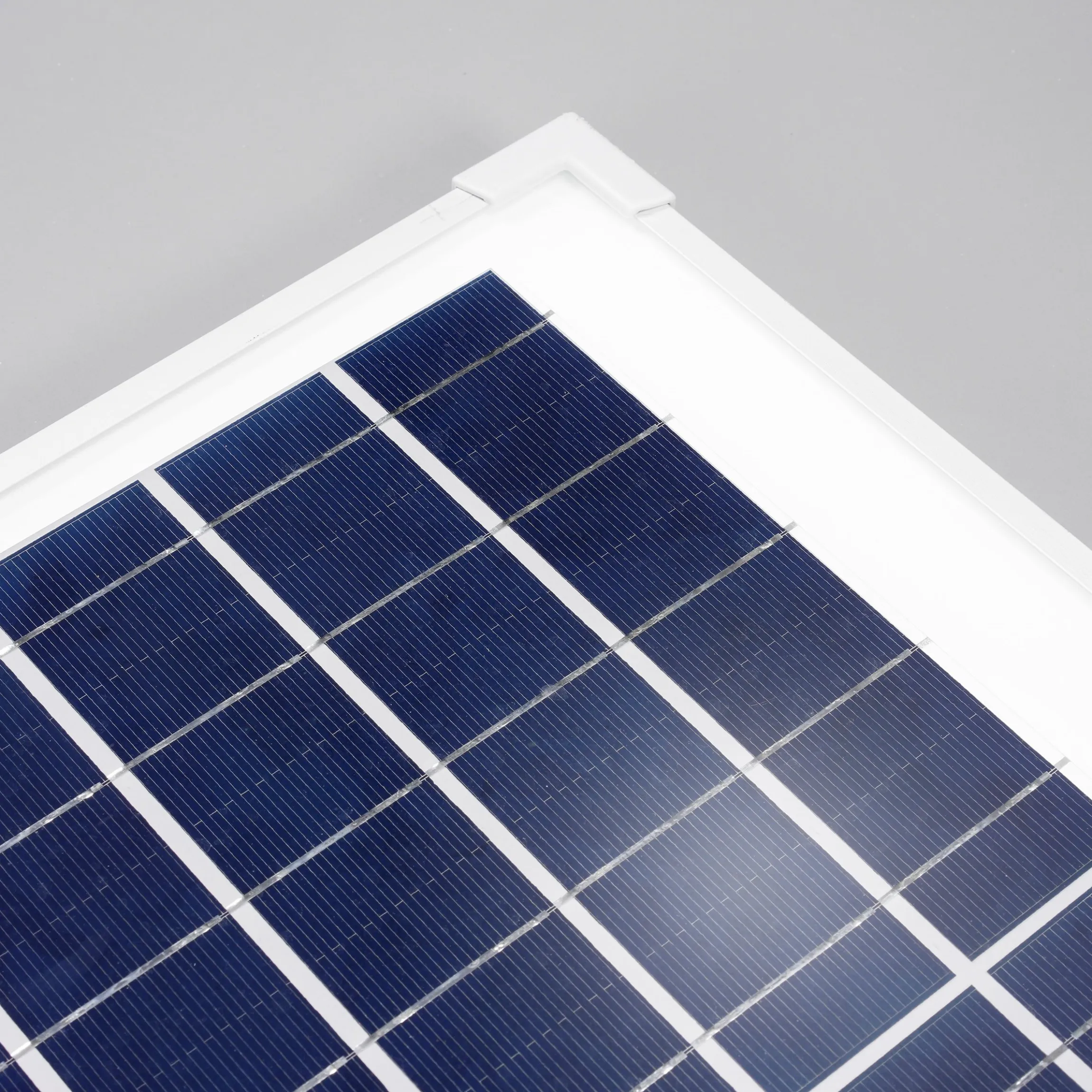 Solar Bachlaufpumpenset 70/2800 mit 12 Ah LiFePO4 Akkuspeicher