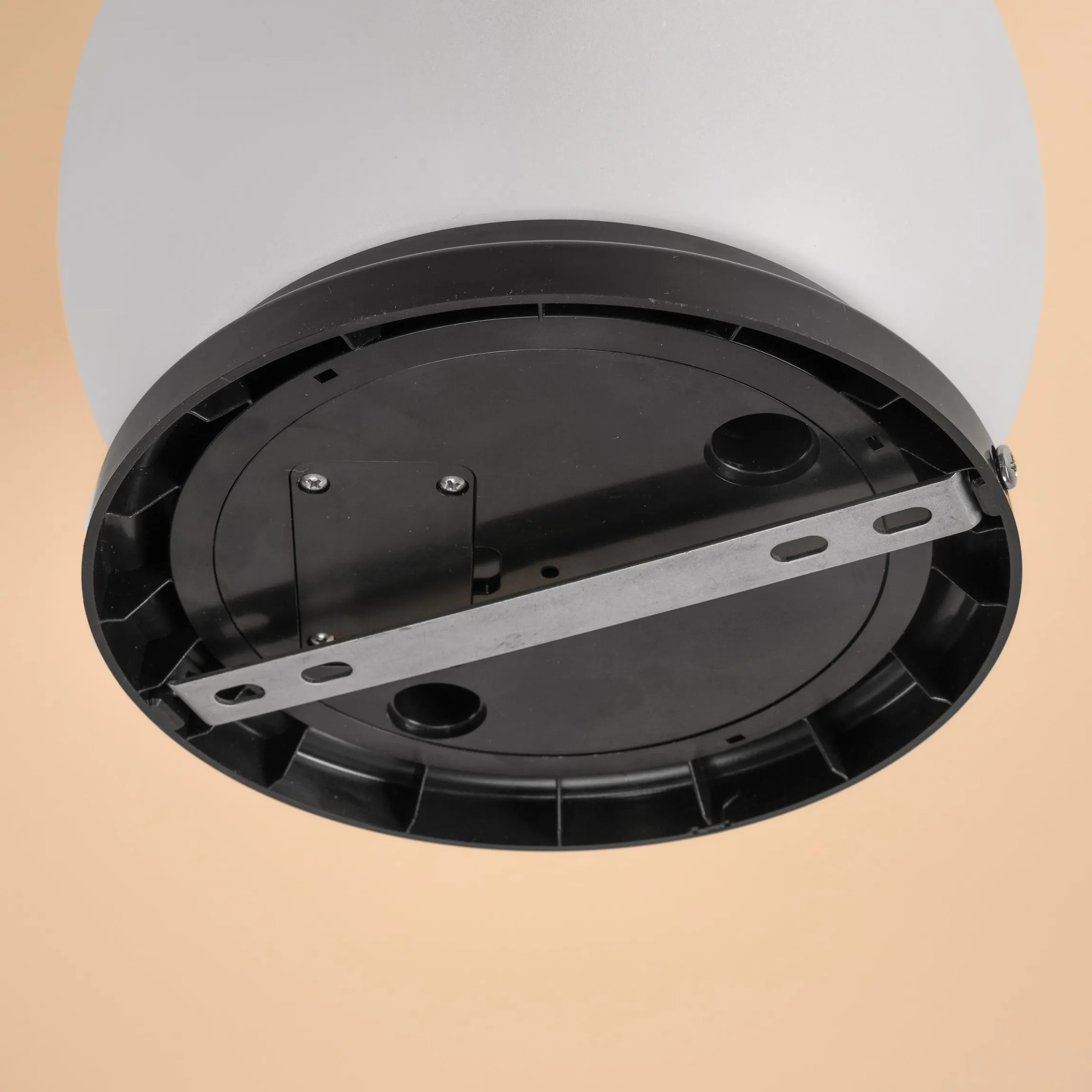 Solar Deko-Leuchtkugel 20 cm mit bernsteinfarbenem LED Licht