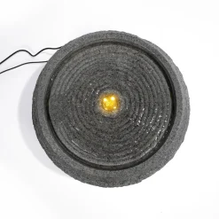 Solar Designbrunnen mit sitzendem Vogelpaar und LED Beleuchtung