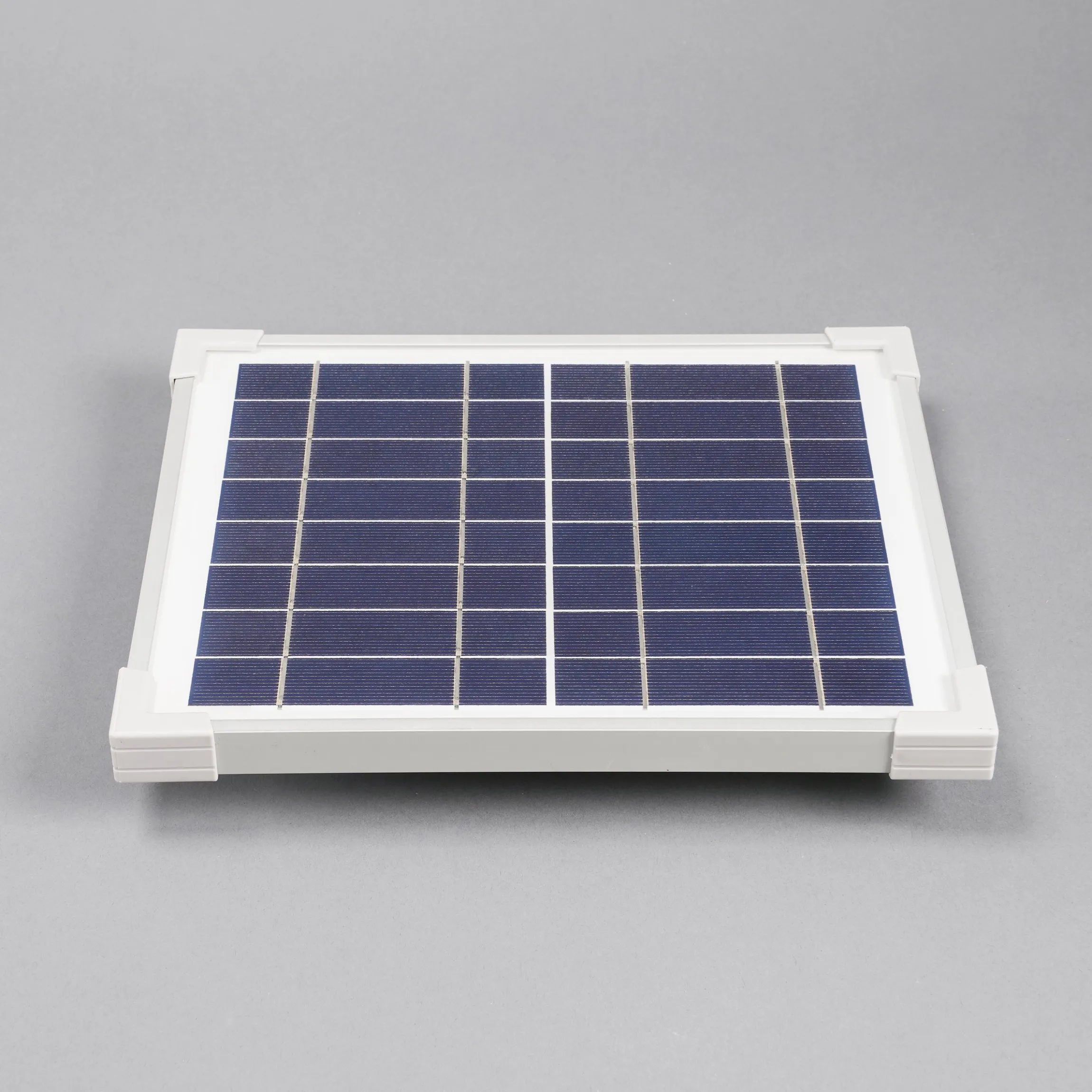 Solarmodul 6 Wp / 8 V mit Akkuspeicher Stecker 2-polig rund