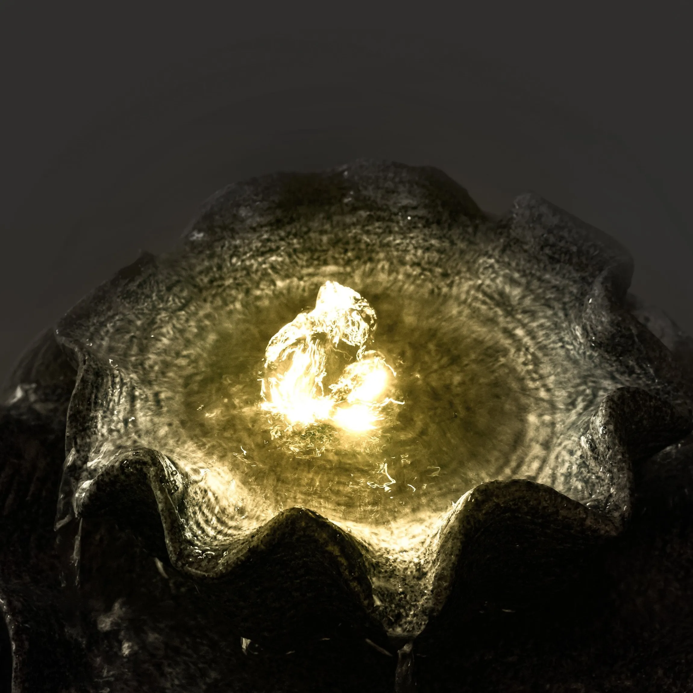Solar Muschelbrunnen mit LED-Beleuchtung