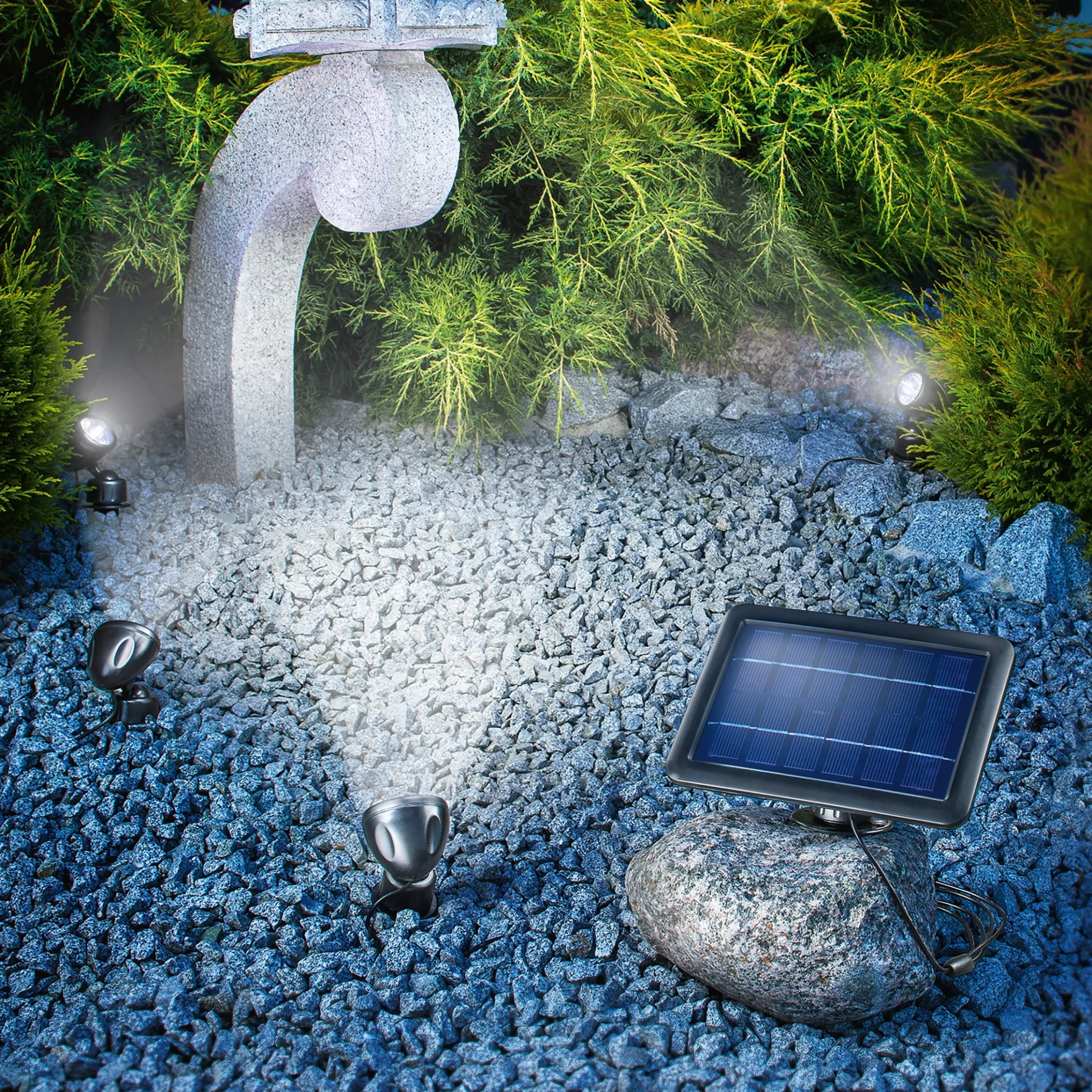 Solarstrahler Quatre mit 4 Wand- oder Bodenpots
