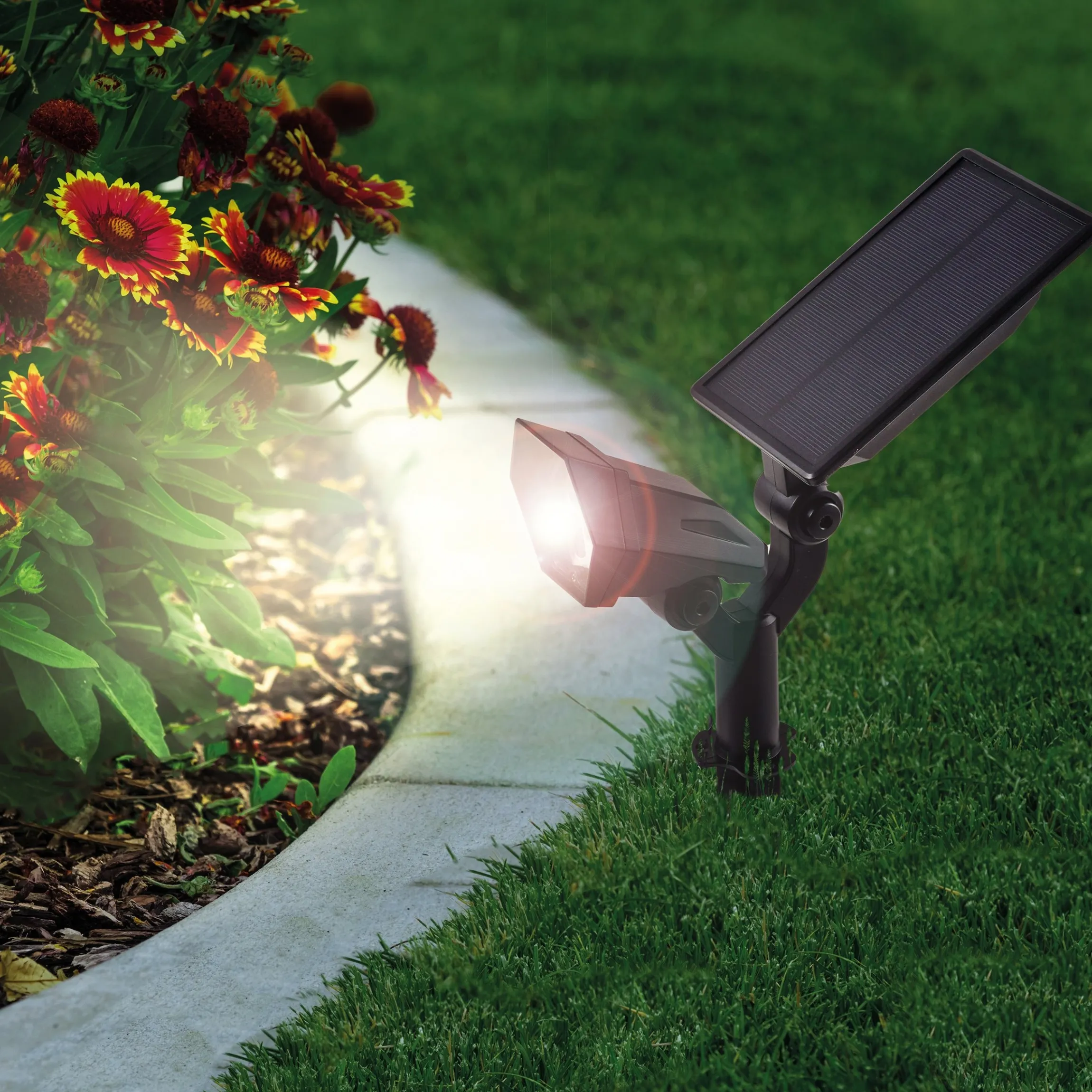 Solar Wand- und Bodenstrahler warm weiß im Kunststoffgehäuse