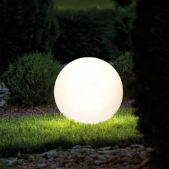 Stimmungsvolle Solarkugel Siena ⌀ 50 cm mit Fernbedienung