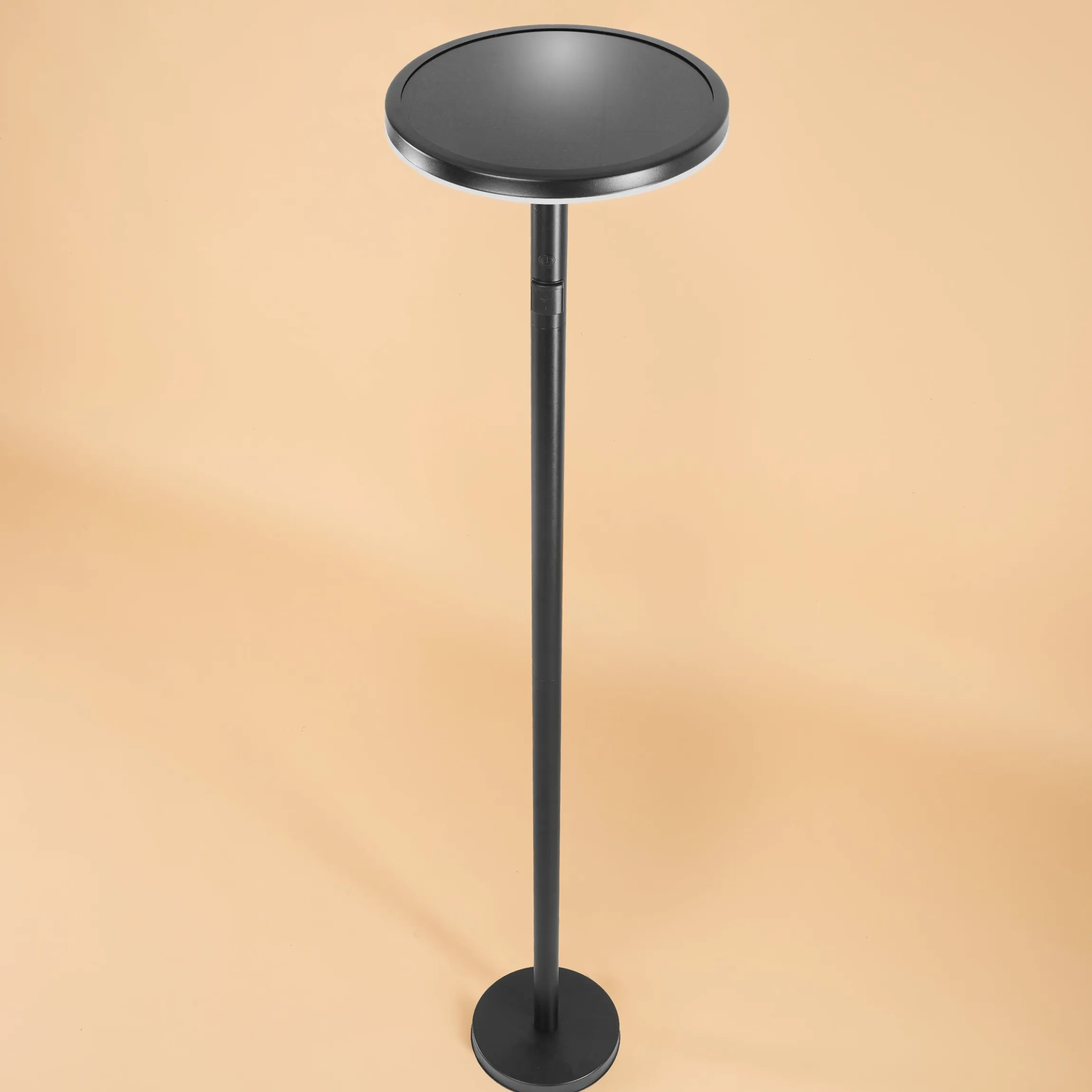 Vielseitige Solar Stand- und Leseleuchte Emilia 150 cm