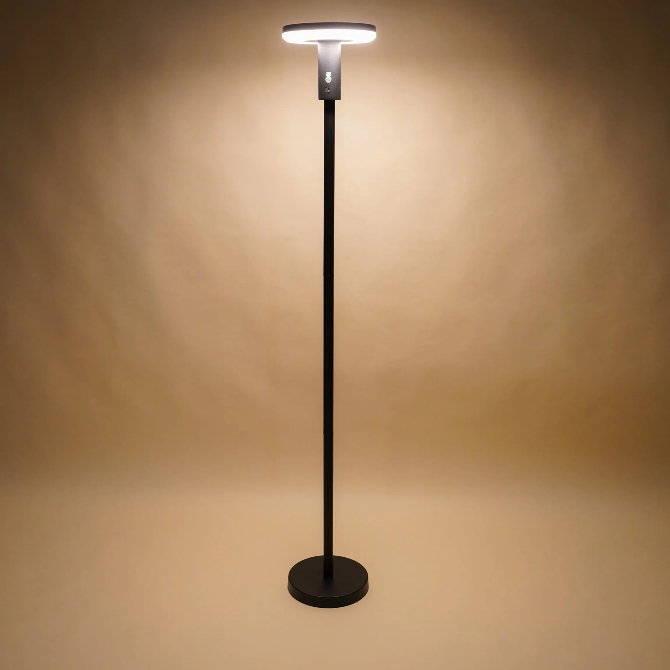 Vielseitige Solar Stehlampe Talino 140 cm, dimmbar