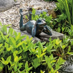 Wasserspeier-Figur liegender Frosch